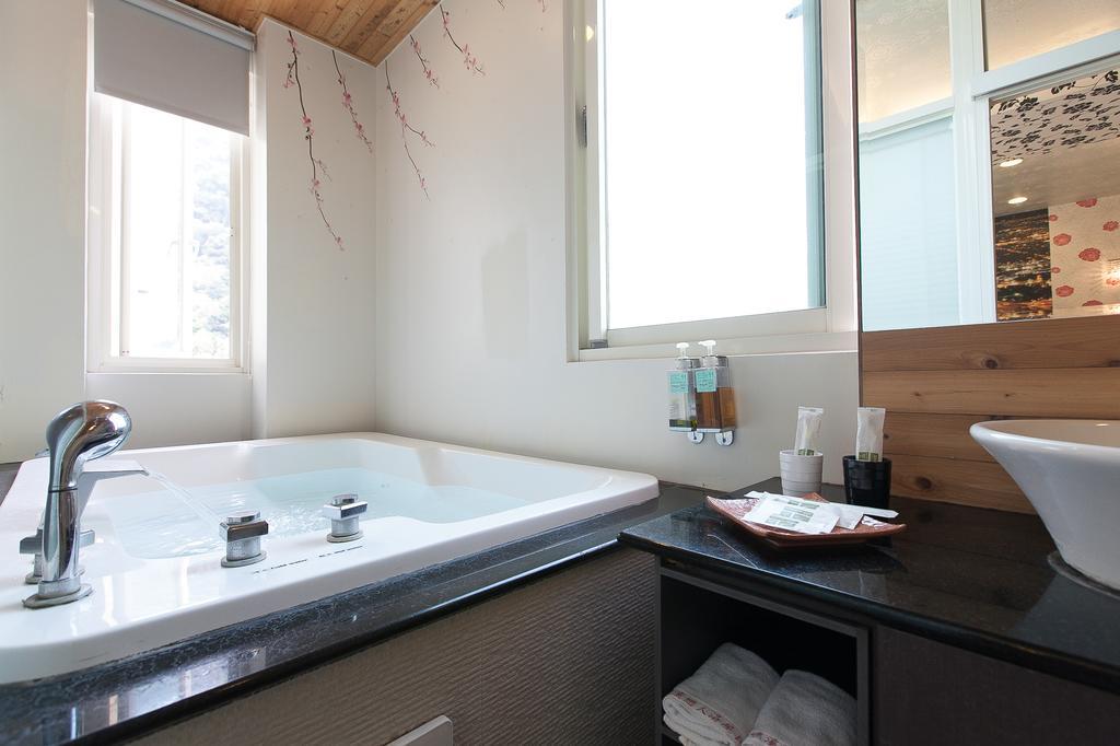 Lover Hot Spring B&B Jiaoxi Exterior foto